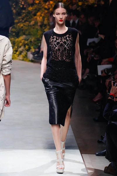 Look 34